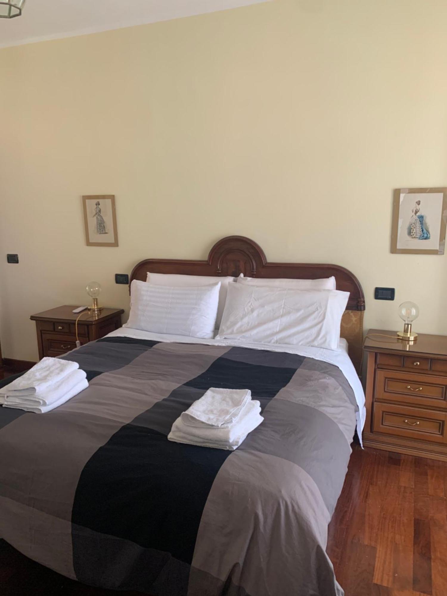 Appia Nuova Lucrezia Apartamento *