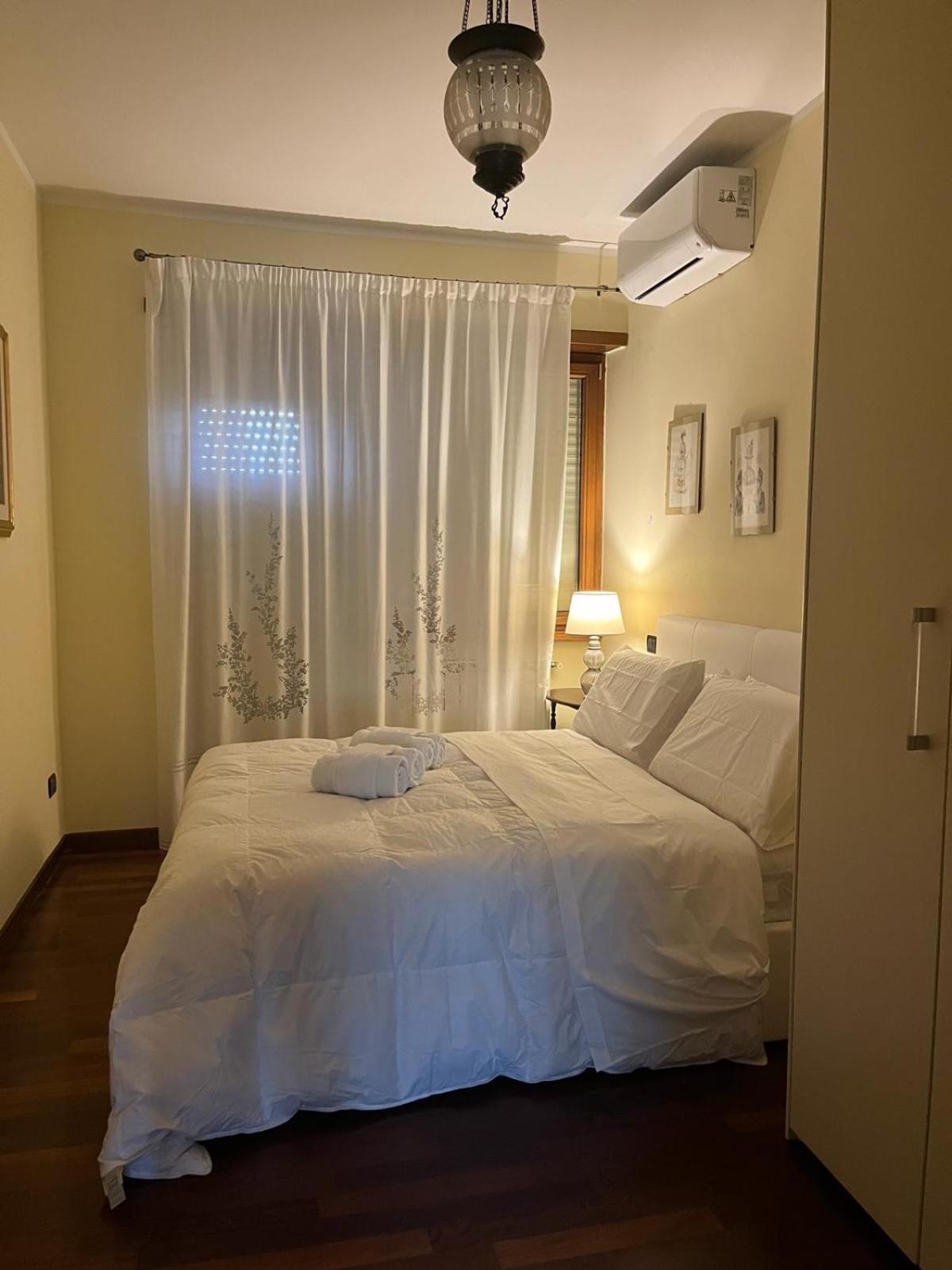 Apartment Appia Nuova Lucrezia Rom